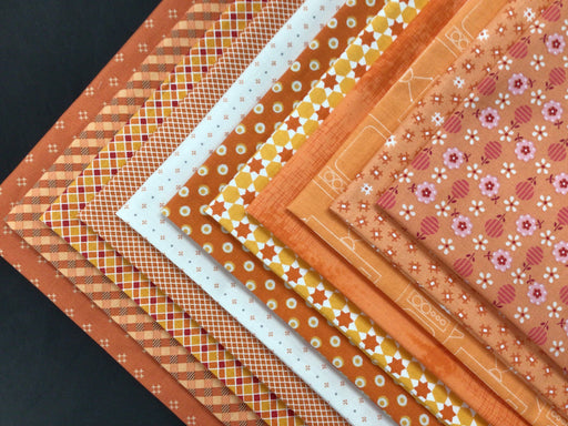 Lori Holt Oranges - PROMO Fat Quarter Bundle 18" x 22" pieces - by Lori Holt of Bee in my Bonnet - Riley Blake-Fat Quarters/F8s/Bundles-RebsFabStash