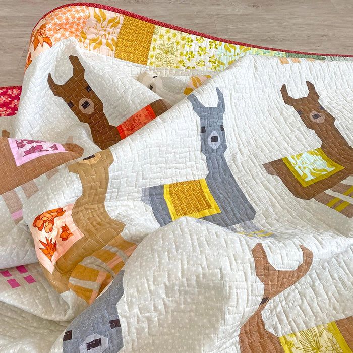 elizabeth hartman - llama quilt pattern - llama block - bed quilt