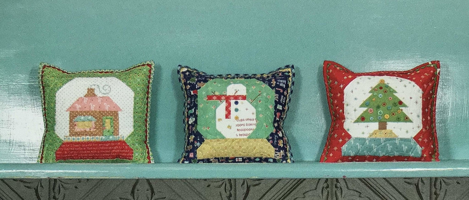 Two Color - Quilt KIT - Lori Holt & Riley Blake - Vintage Christmas Pa —  RebsFabStash
